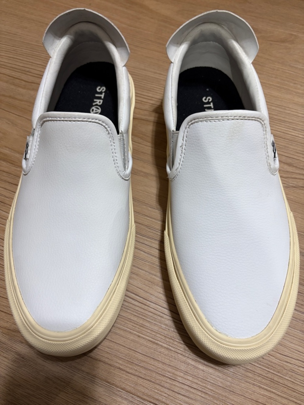 STRAYE Slip On Sneakers White Leather Straight Savage Mens Size 10 EU 43